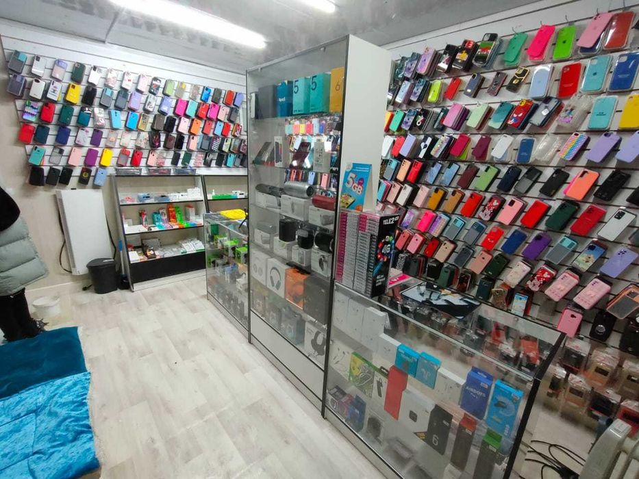 Продам стеллажи витрины полки