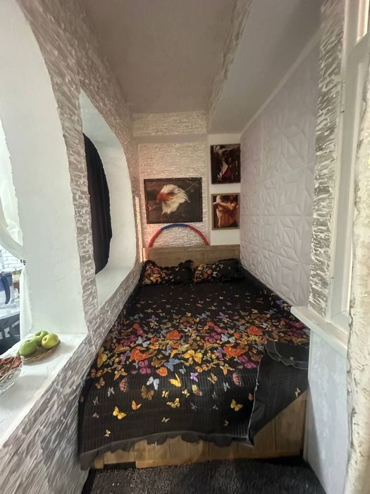 Юнусабад-8 Сезам, Биллур 1>2/8/12