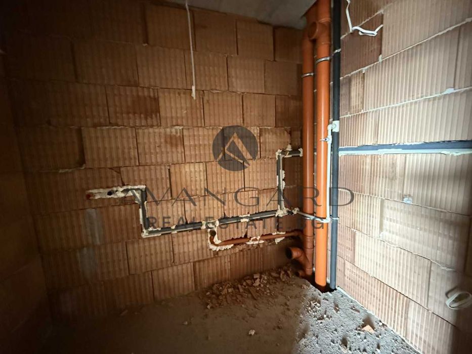 Продава се Тристаен апартамент в Пловдив, Център - 95 кв.м за 789 €/кв.м - Снимка #8