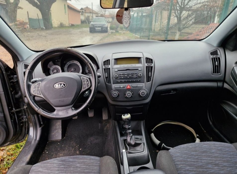 Арматурно табло за kia ceed