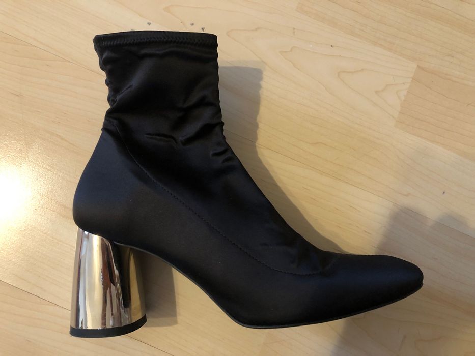 Ghete negre Uterque