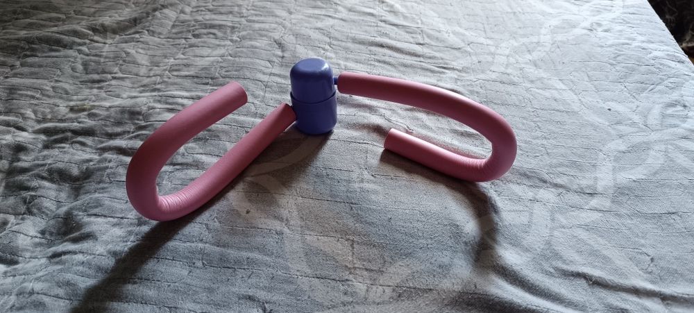 Тренажёр для ягодиц, бёдер и ног