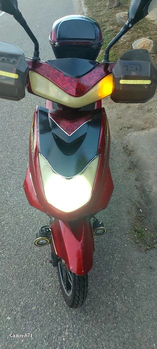 De vanzare scuter electric