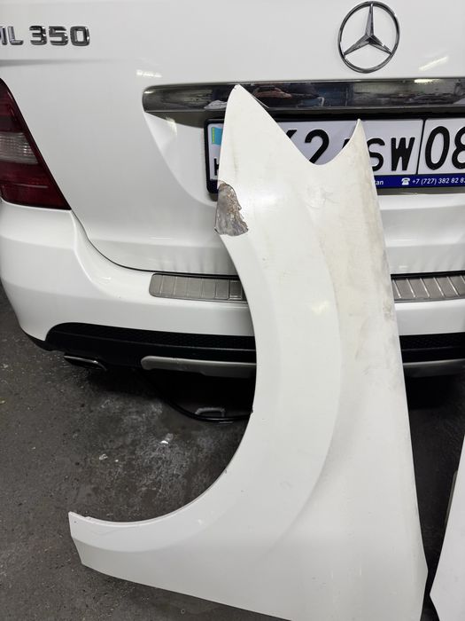 Крылья ml 350, крашеные