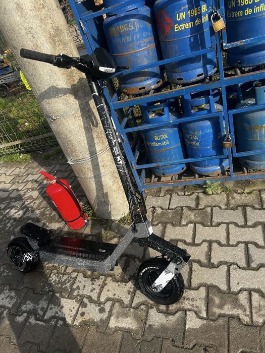 Trotineta electrica MYRIA Road Traveller XT MY7061(este la fel ca kukirin g2)