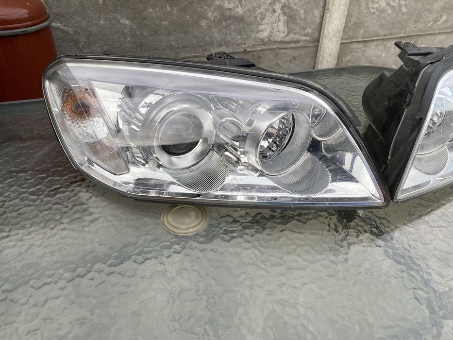 Faruri St/Dr Chevrolet Captivia Pret 700 lei volan  stanga