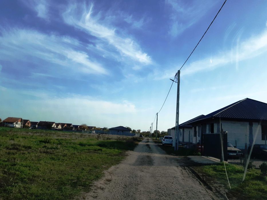 loc de casa 500 mp in LIVADA DE BIHOR cu curent si apa termala