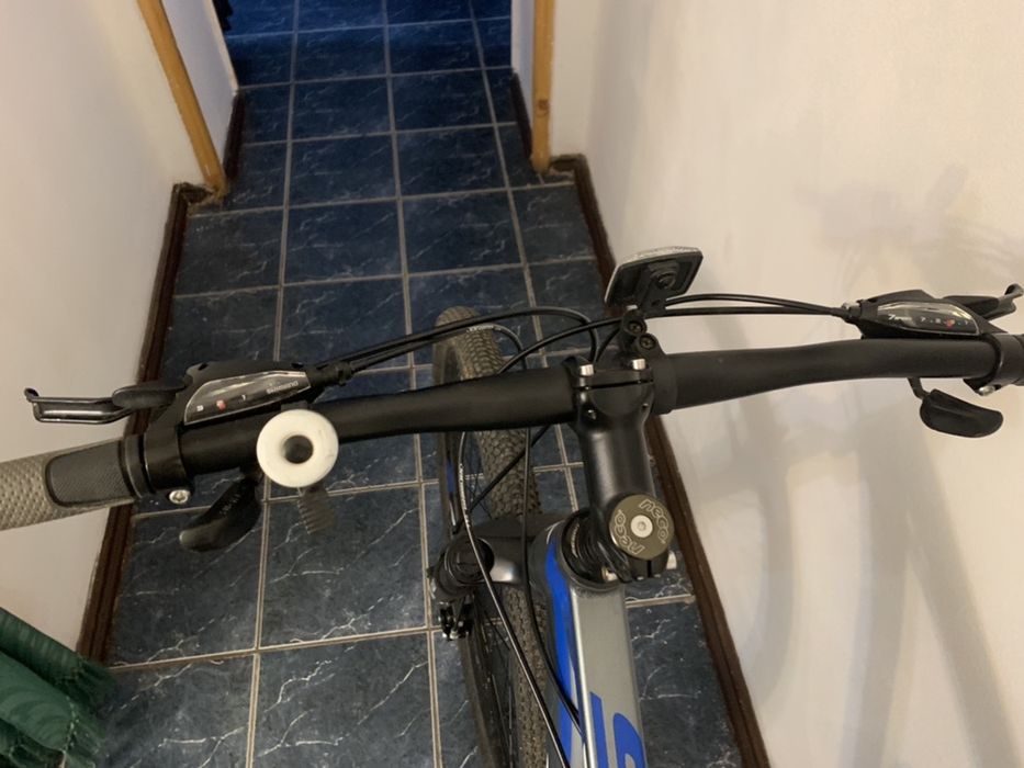 Продам велосипед Axus.