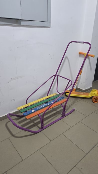 Продам зимние санки