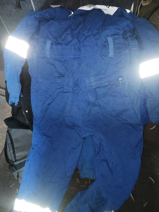 Спец комбез чистый постиранный. 3000 тг