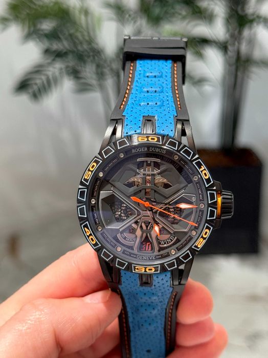 roger dubuis exvalubir синьо