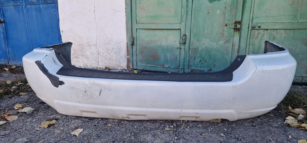 Бампер задний, Карта "обшивка" крышки багажника Тойота Хайлендер