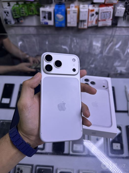 iPhone 17 Pro Max с гарантей