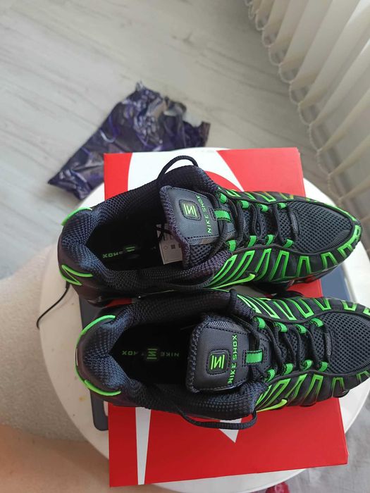 NIKE SHOX TL - оригинални маратонки на Найк, 43 номер