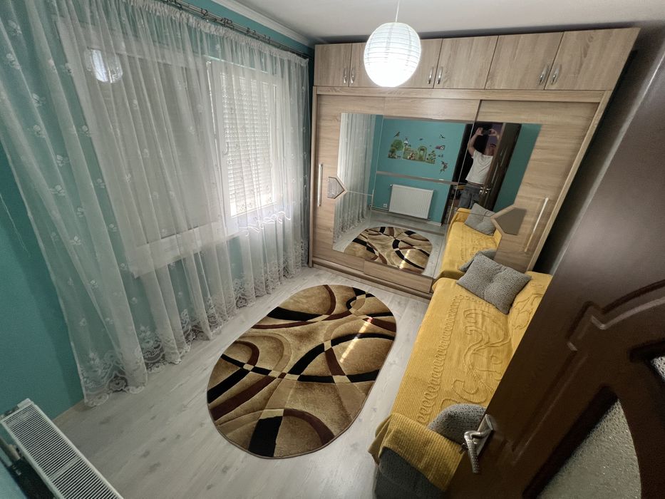 Proprietar - Vând apartament 3 camere decomandate, parter, renovat complet - Cartierul Armatei