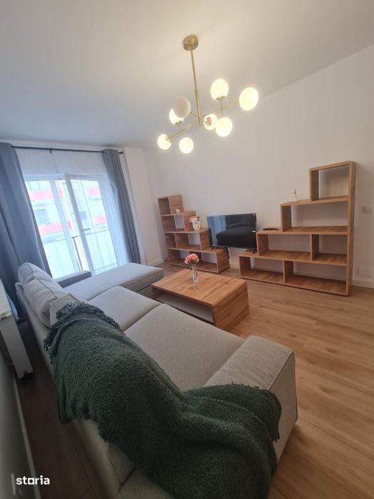 Apartament cu 2 camere decomandat, 51 mp, 2 balcoane, zona Terra — fotografia 3
