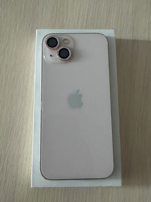 iPhone 13. Цена  100000к
