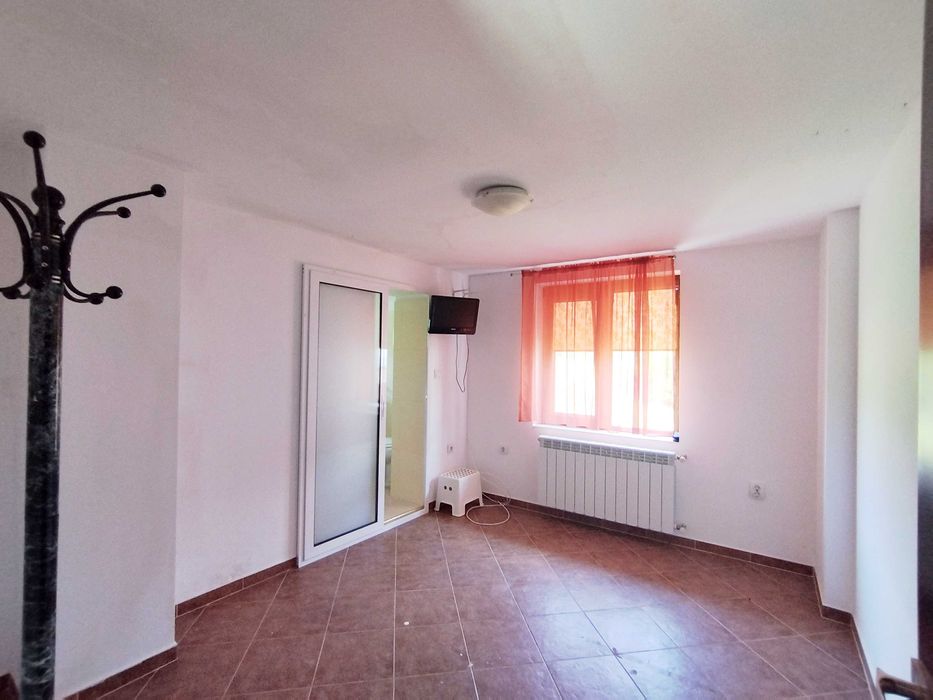 Продава къща в с. Горочевци