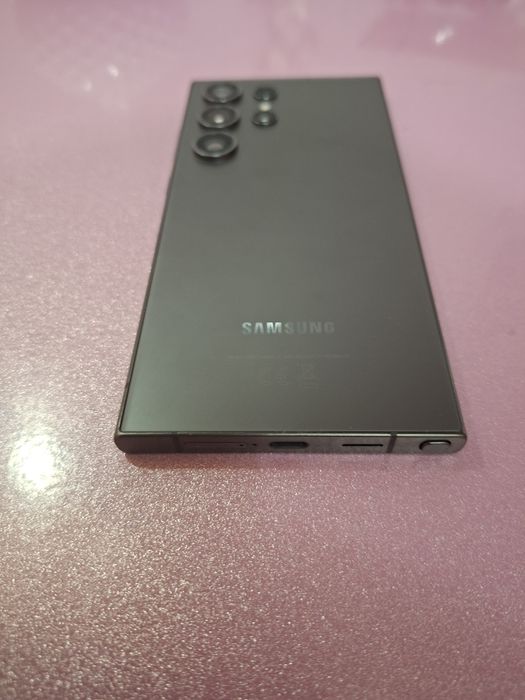 Samsung S24 ULTRA почти новый