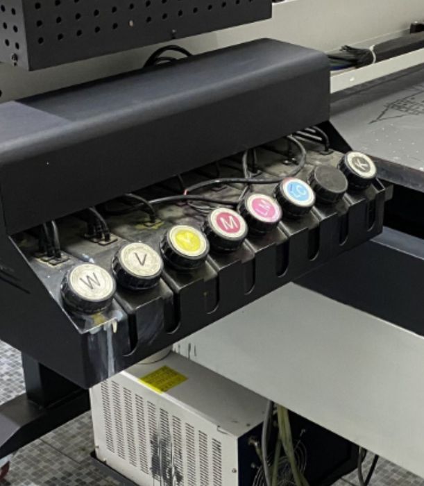 Планшетный ультрафиолетовый принтер