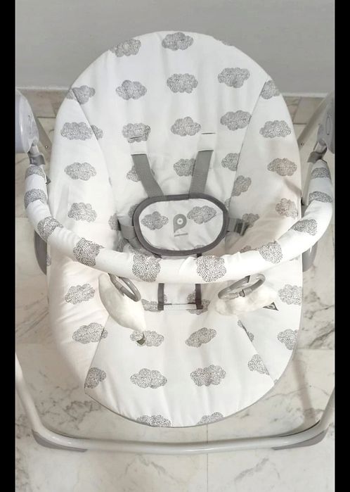 Balansoar bebe  5 viteze de miscare si 13 melodii diferite (Nou)