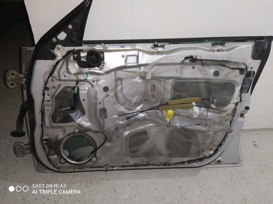 Врати и калник Легаси 2005г.