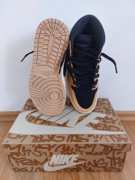 Air Jordan 1 Retro High