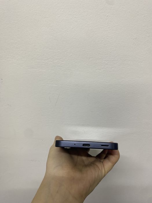 Samsung A16.  128гб