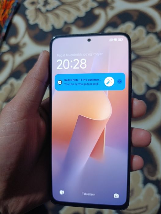 Redmi note 14 pro.  Va Redmi note 11 pro bor