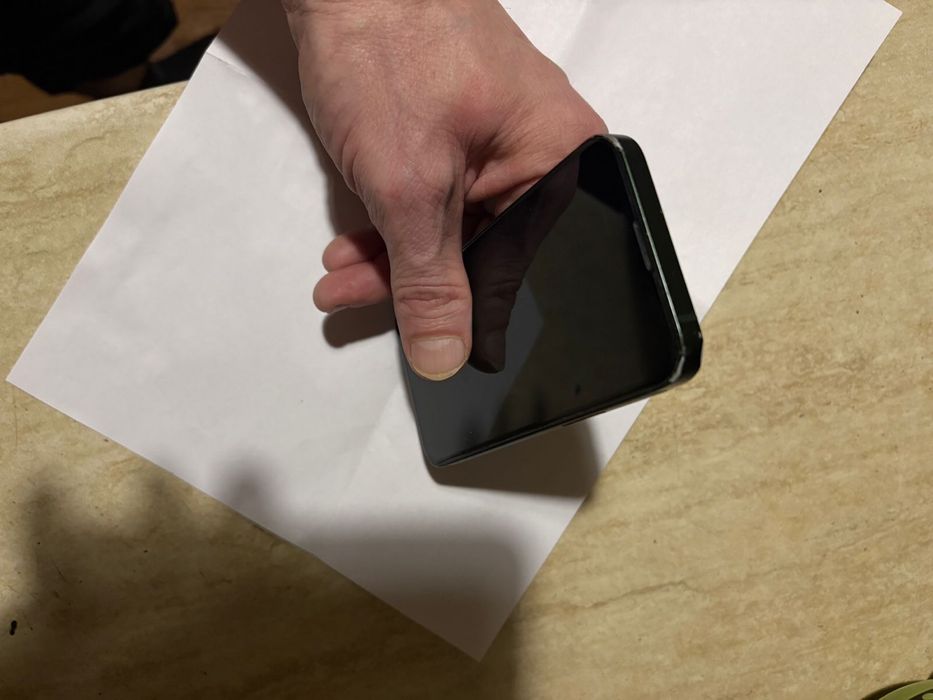 Iphone 13 mini в хорошем состояние