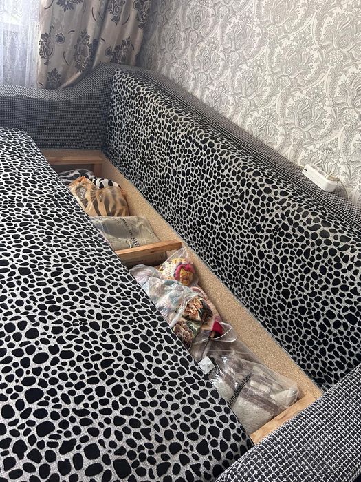 Продам срочно диван