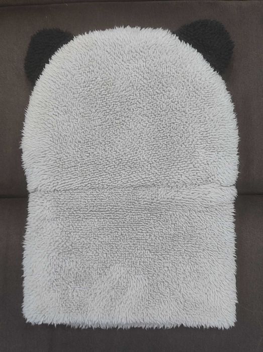 Детска зимна шапка