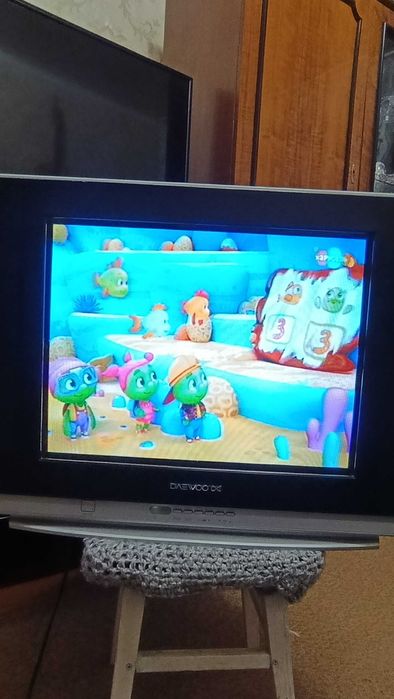 Продам телевизор