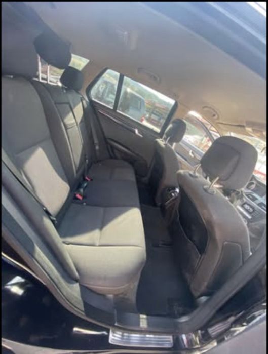 Mercedes-Benz C220