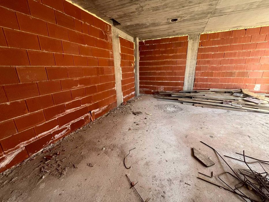 Продава се Тристаен апартамент в Казанлък - 122 кв.м за 842 €/кв.м - Снимка #5