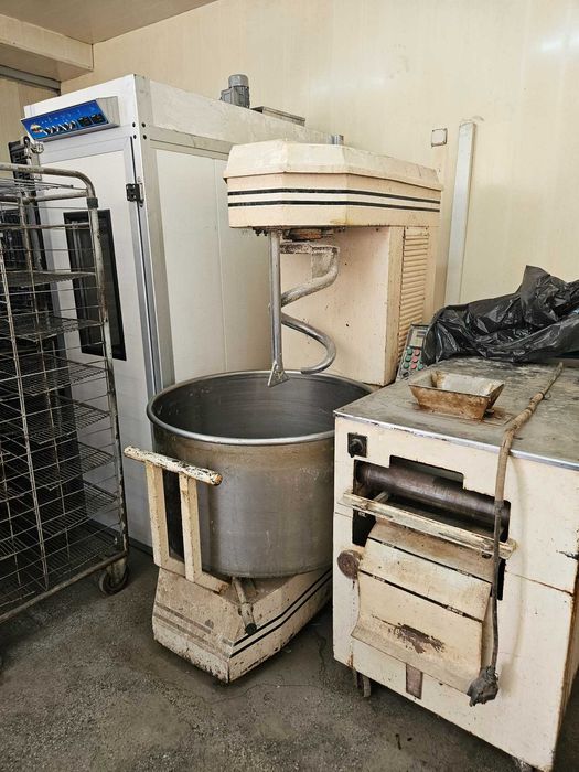 ОБУРУДВАНЕ ЗА ПРОИЗВОДСТВО НА ТЕСТЕНИ ЗАКУСКИ