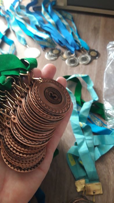 Медаль новая,город