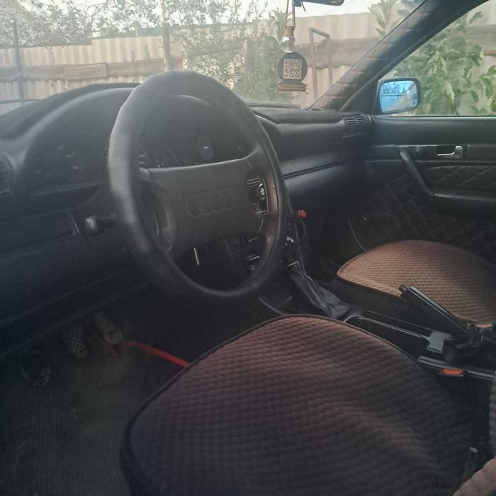 Продам ауди 100с4