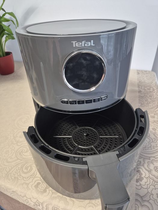 Vând air frayer (Ultra fry Tefal)