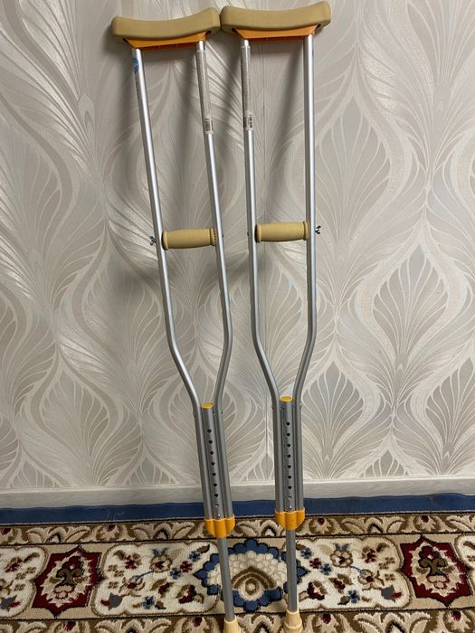 Костыли подмышечные