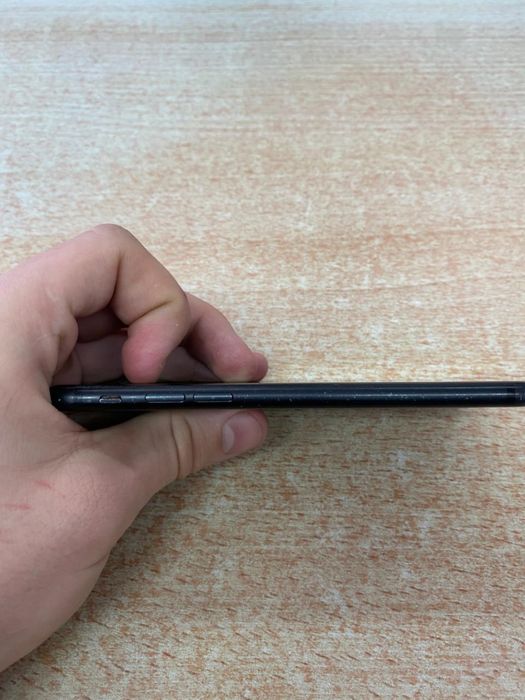 Продам iPhone 7 на 32гб