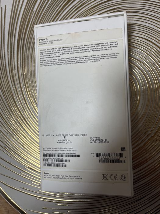 ПРОДАМ Айфон 13  128 ГБ