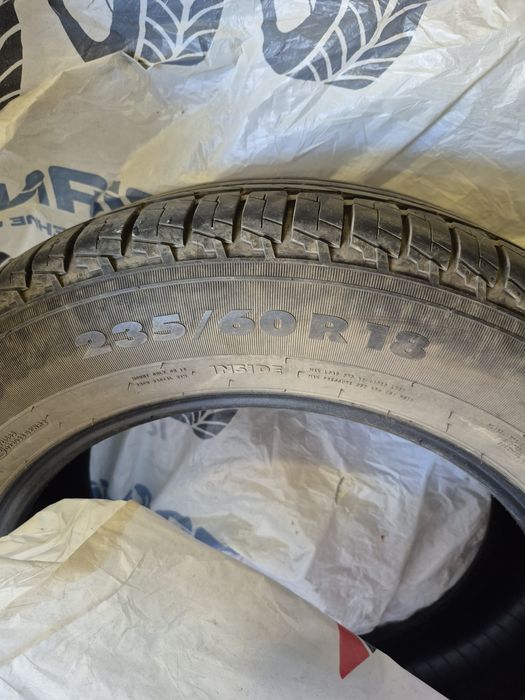 Продам резину  235.60.r18