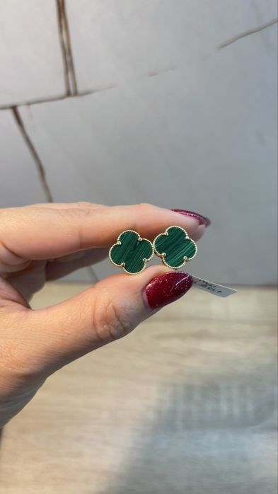 Золотые серьги новые