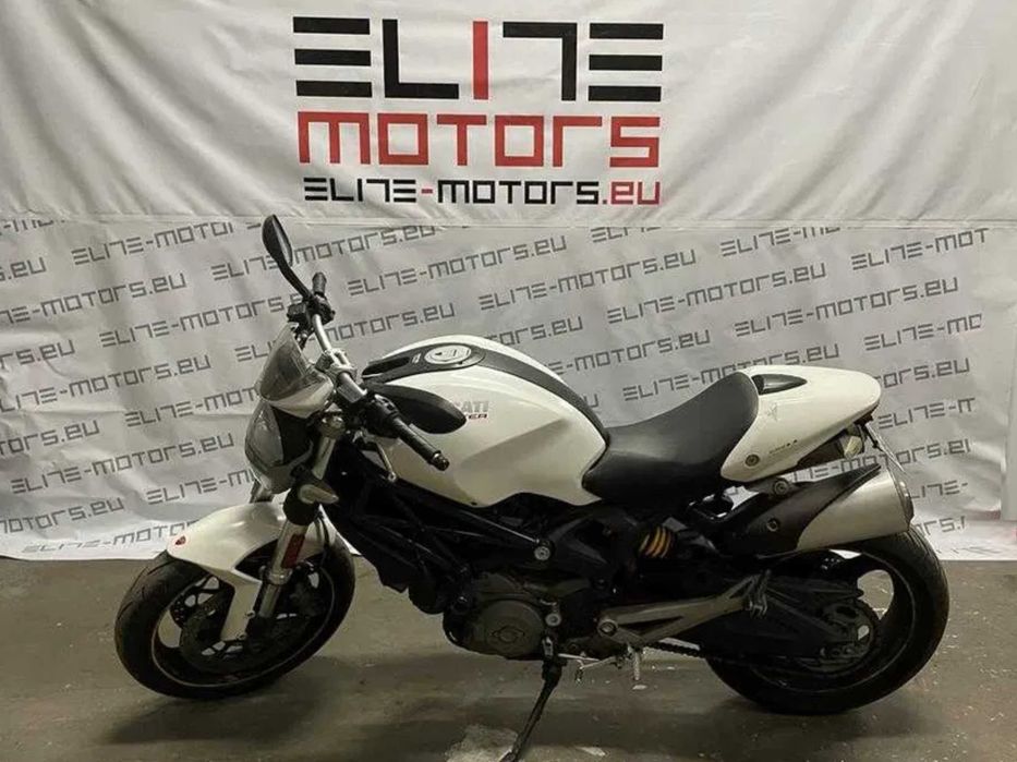 Ducati Monster 2011 - numai 9.900 km - Rate / posibilitate de Finanțare - Import Canada