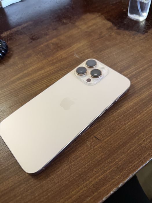 Продам Iphone 16 pro max 256гб