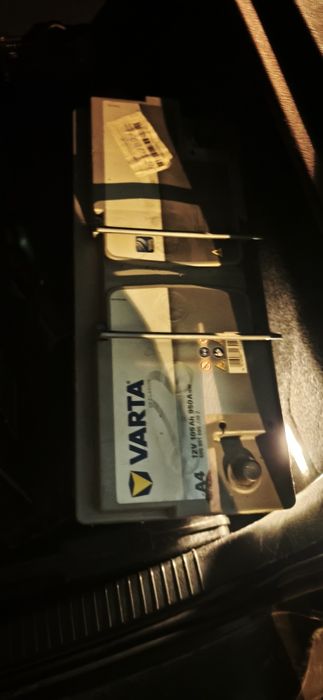 Акумулатор 105 agm varta