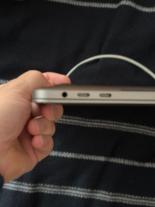 Macbook pro 13-inch,2020