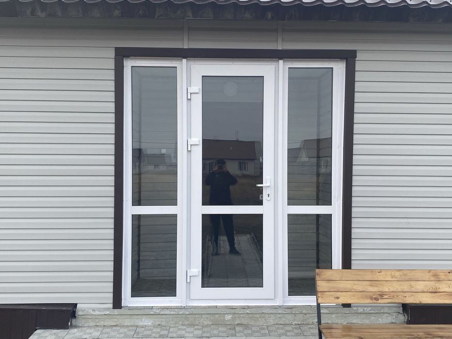 Дверь двери пластиковые