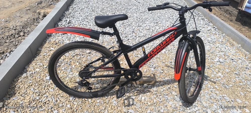 Почти новый велосипед.